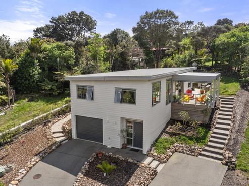 19 Eden Terrace, Onetangi