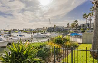 13/73 South Highway - Sovereign Pier, Whitianga
