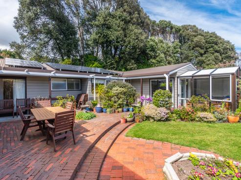 2 Rata Street, Waikanae