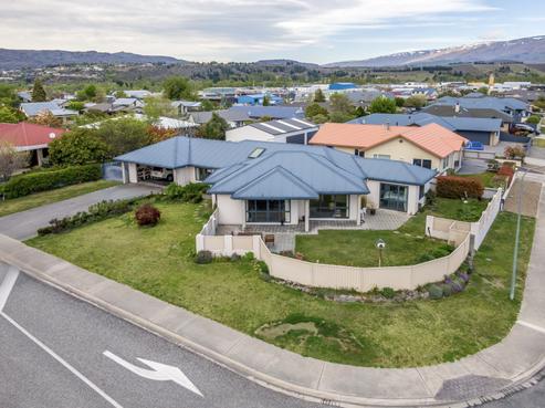 1 Larch Crescent, Alexandra