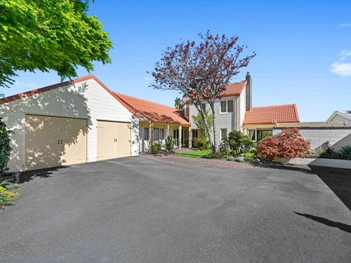 16 Silva Crescent, Riverlea