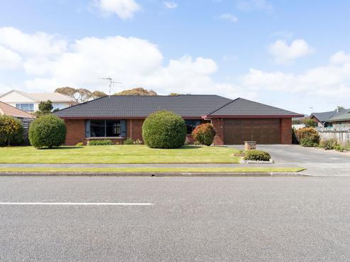 74 Cedar Drive, Paraparaumu Beach