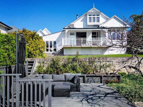 13 Lincoln Road, Napier Hill
