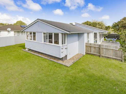 17 Hamilton Drive, Waiuku