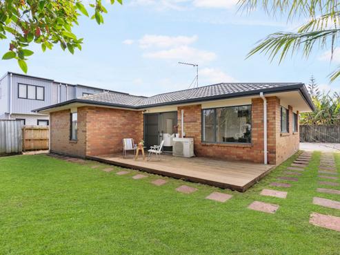 33 Tilberg Street, Favona