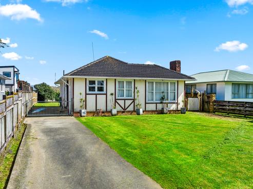 92 Gloria Avenue, Te Atatu Peninsula