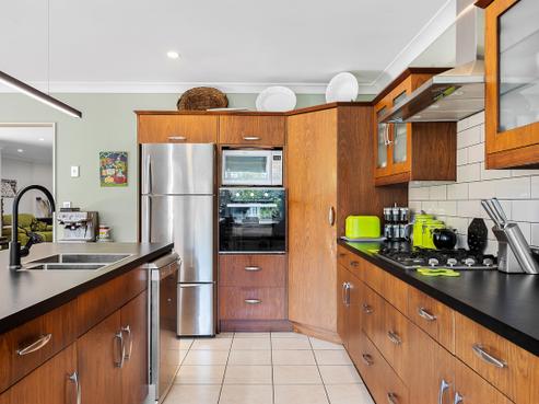 9 Gibbs Drive, Woodend