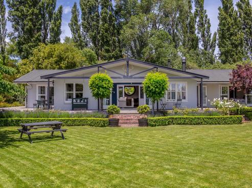 233 Fraters Road, Martinborough