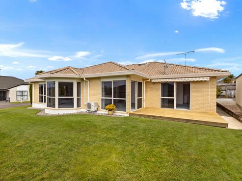 61 Kath Hopper Drive, Orewa