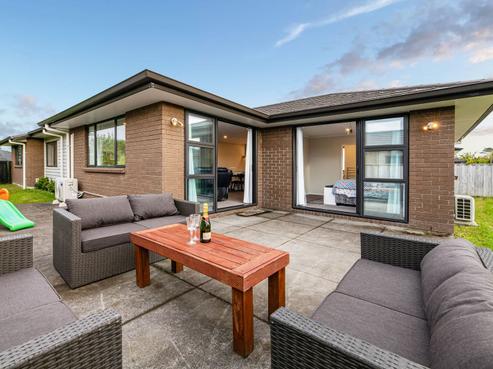 12 Turpin Road, Riverhead