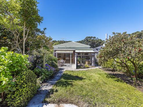 42 Monro Street, Seatoun