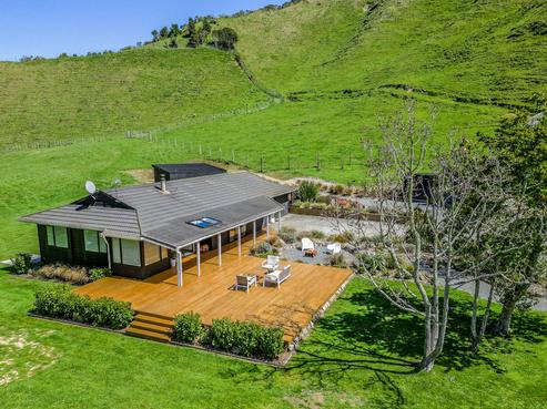 334 Maungakotukutuku Road, Paraparaumu