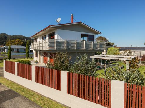 107 Centennial Avenue, Thames
