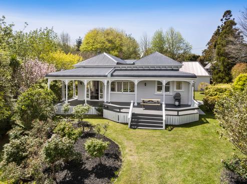 367 Whitford Road, Whitford
