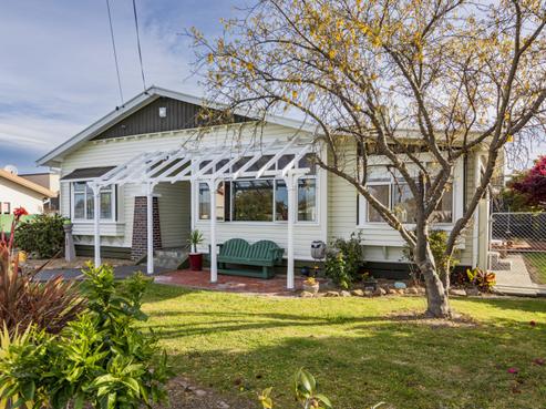 52 Avenue Road, Greenmeadows