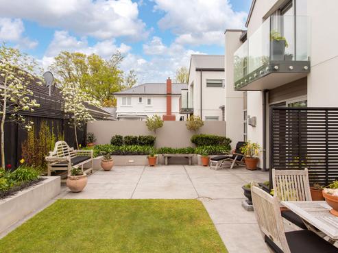 5 Knowles Street, Strowan