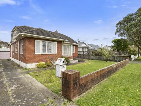 48 Thornycroft Avenue, Epuni