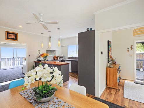 6 Guys Hill Road, Napier Hill