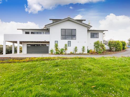 15 Woodland Grove, Feilding