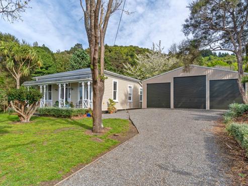 55 Watt Street, Featherston