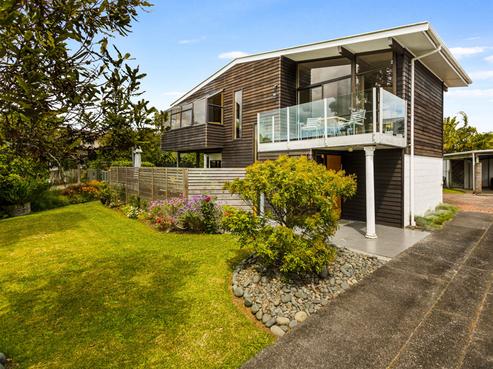 31 Rewarewa Road, Te Atatu Peninsula