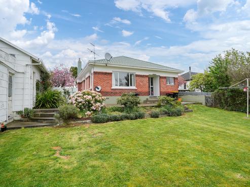 52 Dome Street, Newfield