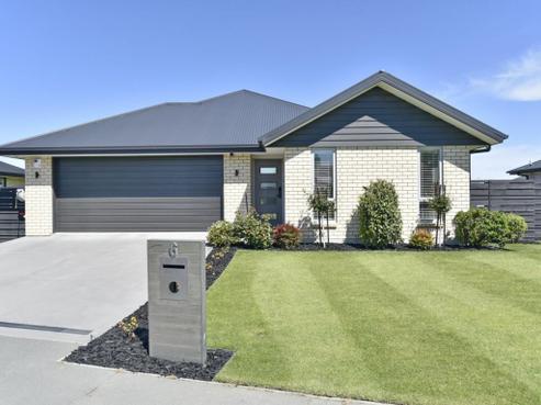 6 Fearne Drive, Woodend