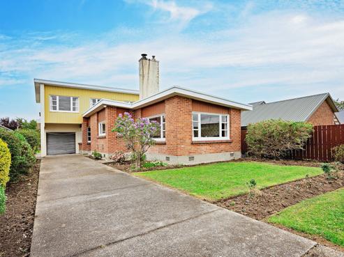 89 Thames Street, Avenal