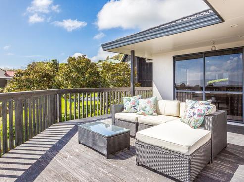 54 Kakariki Grove, Waikanae