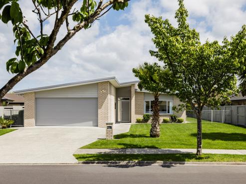 69 Aquila Crescent, Rototuna North
