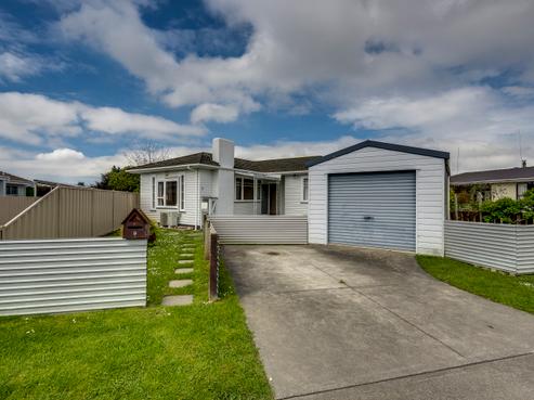 9 Oxford Street, Taradale