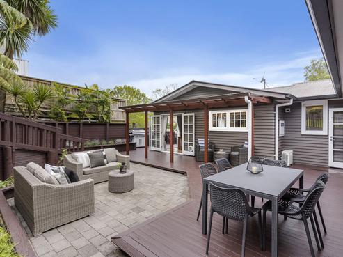 59 Vandeleur Avenue, Birkdale