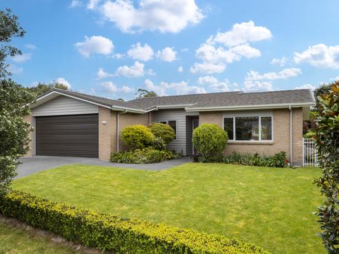 8 Beachwood Drive, Hatfields Beach