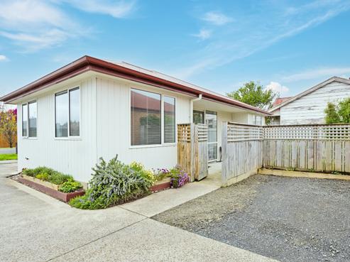 18 Lowe Street, Avenal