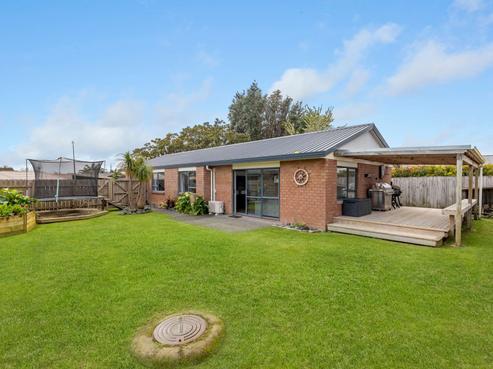 16 O'Sullivan Place, Waiuku