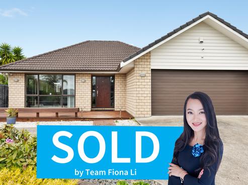 112 Lake Panorama Drive, Henderson Valley