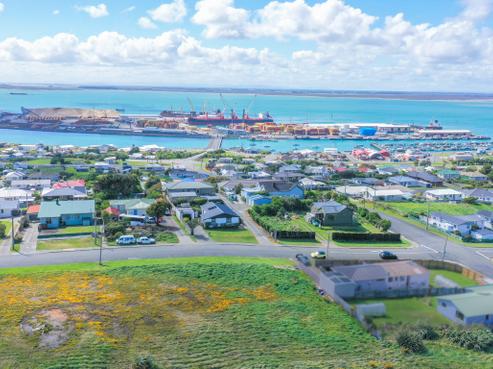 254 Bann Street, Bluff