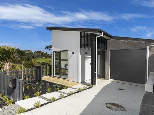 36 Taiororua Avenue, Massey