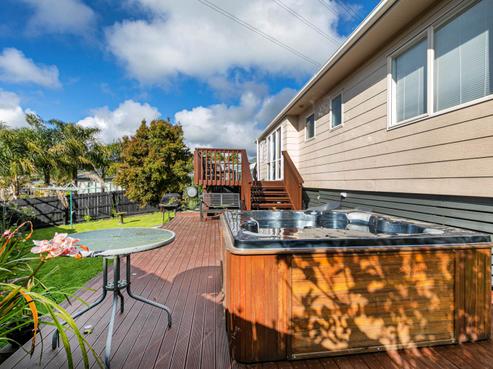 16 Breenagh Place, Massey