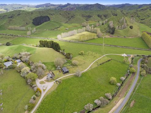 924 Mohakau Road, Douglas