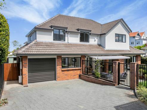 22A Fairholme Avenue, Epsom