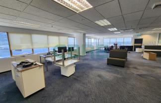 CBRE - Spacious Office in Westfield Manukau