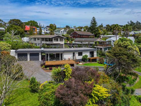67 Elliston Crescent, Stanmore Bay