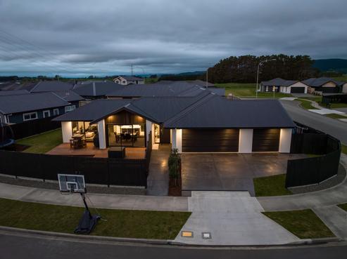 2 Corsica Court, Fitzherbert