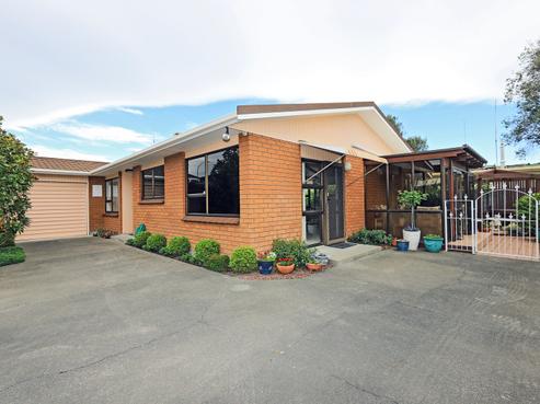 2/30 Roskilda Crescent, Taradale