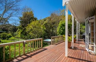 25 Teal Valley Road, Hira