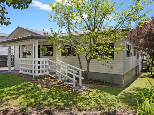 9 Taumata Road, Sandringham