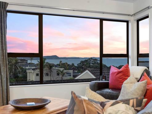 64 Marellen Drive, Red Beach