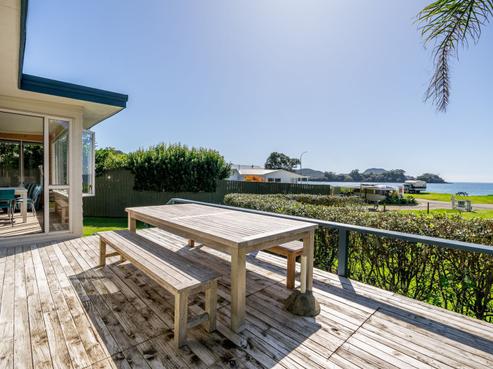 205 Oakura Road, Oakura Coast