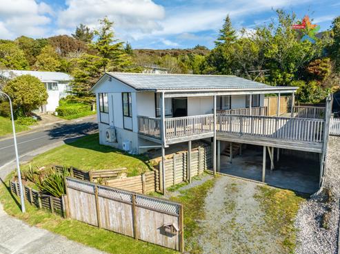 1 Mcmanaway Grove, Stokes Valley